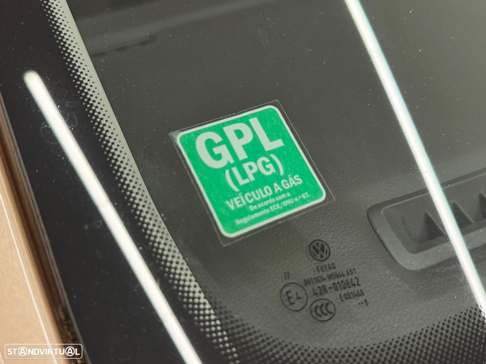 VW Polo 1.0 TSI Confortline DSG - 9