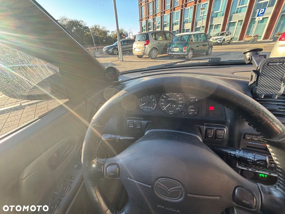 Mazda 323F 2.0 V6 GT - 8