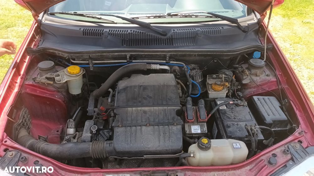 Fiat Albea 1.4 Dynamic - 10