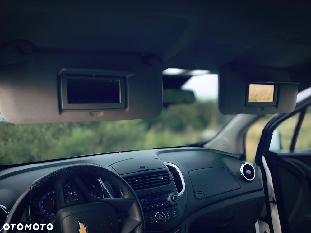 Chevrolet Trax 1.6 LS - 19