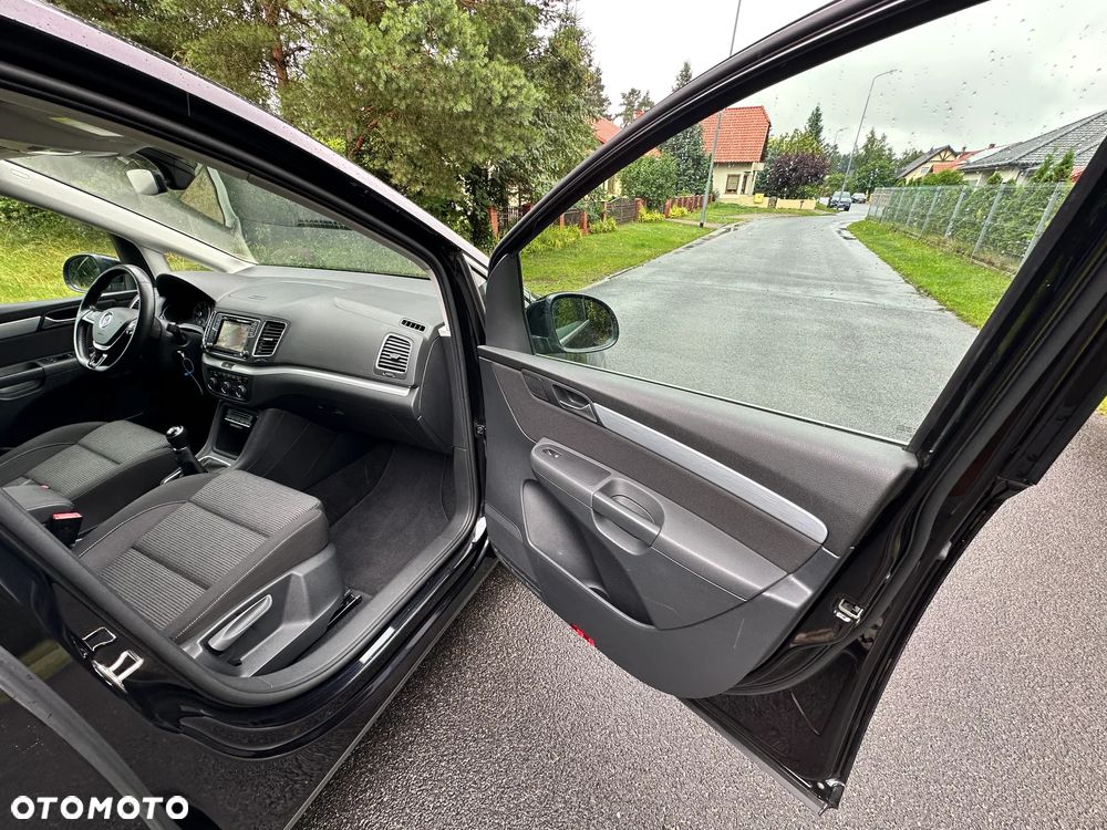 Volkswagen Sharan 2.0 TDI BMT Comfortline - 25