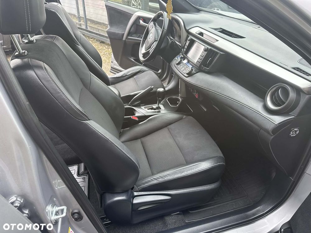 Toyota RAV4 2.5 4x4 Style Selection - 11