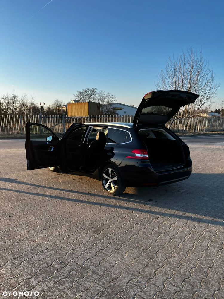 Peugeot 308 BlueHDi FAP 120 EAT6 Stop & Start Allure - 23