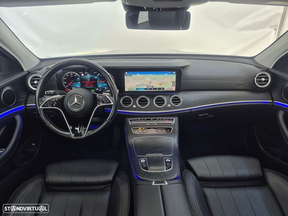 Mercedes-Benz E 300 de AMG Line - 13