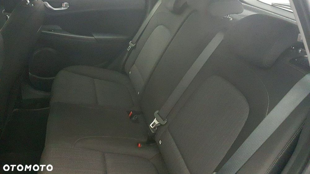 Hyundai Kona - 17