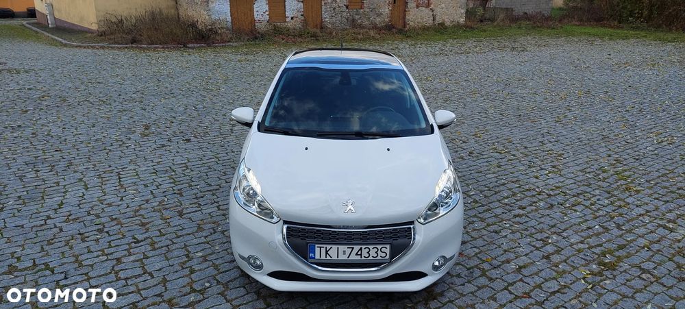 Peugeot 208 - 19