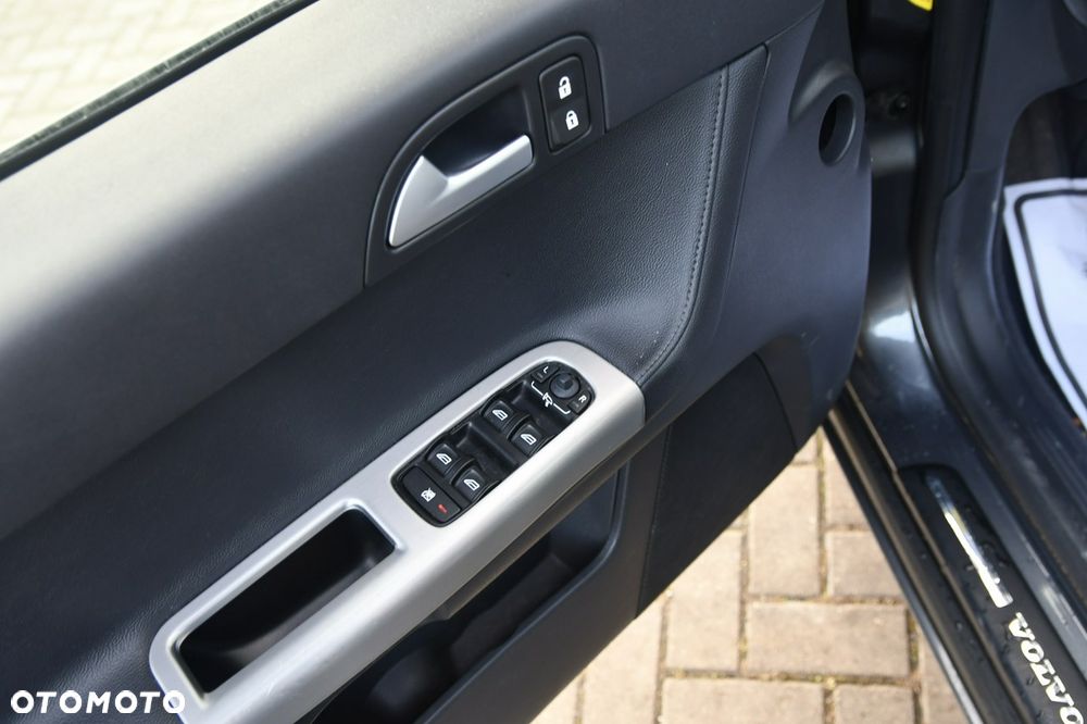 Volvo V50 D5 DPF Edition - 24