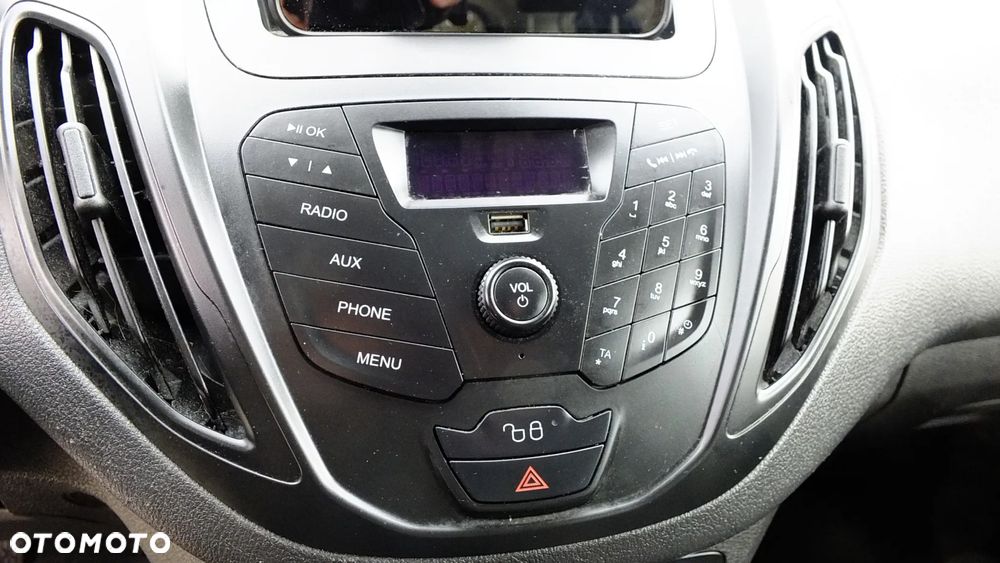 Ford Tourneo Courier 1.0 EcoBoost Trend - 26