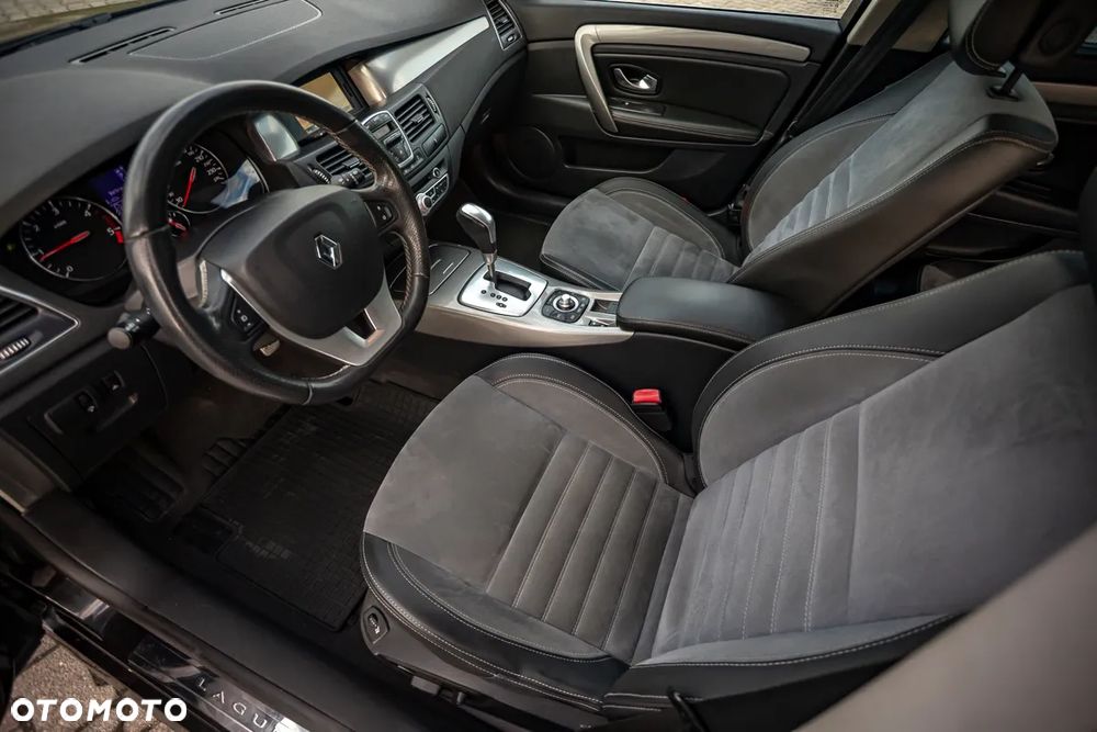 Renault Laguna dCi 175 FAP Initiale - 18