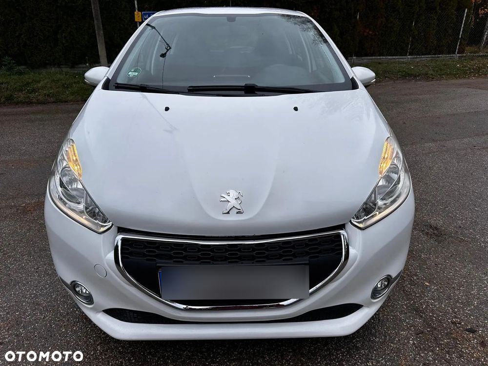 Peugeot 208 - 3
