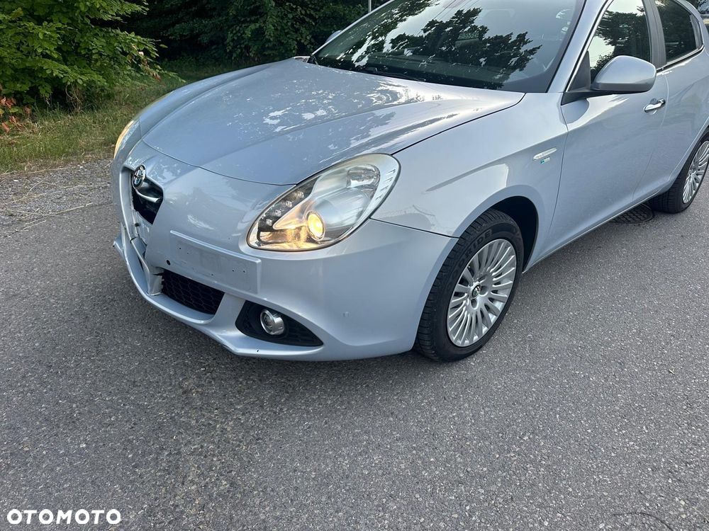 Alfa Romeo Giulietta - 2