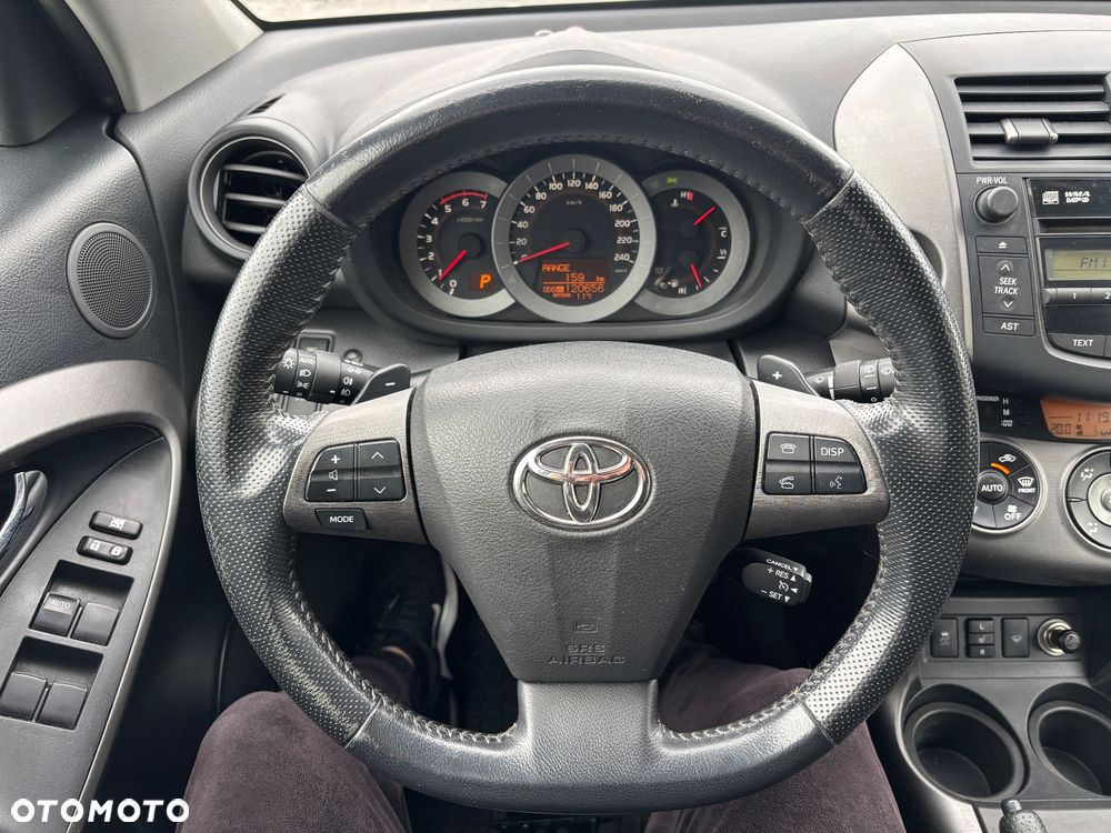 Toyota RAV4 2.2 D-CAT Premium - 11