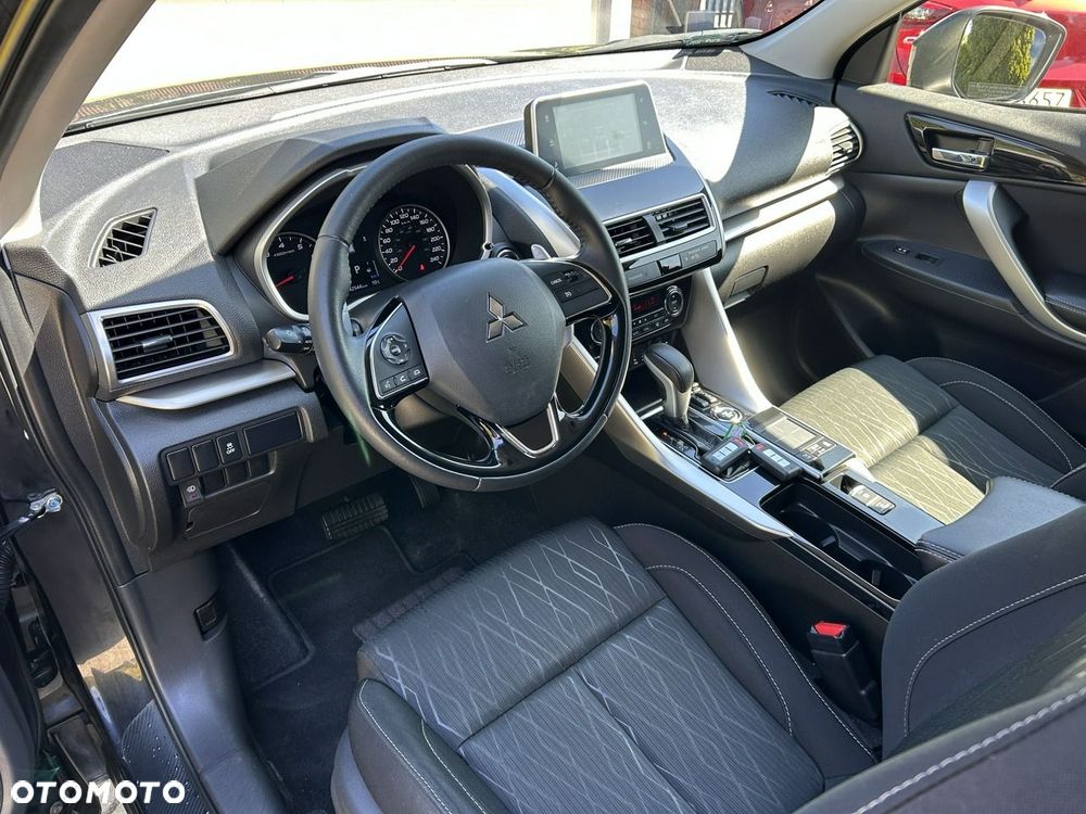 Mitsubishi Eclipse Cross 1.5 T GPF Instyle CVT 4WD - 15