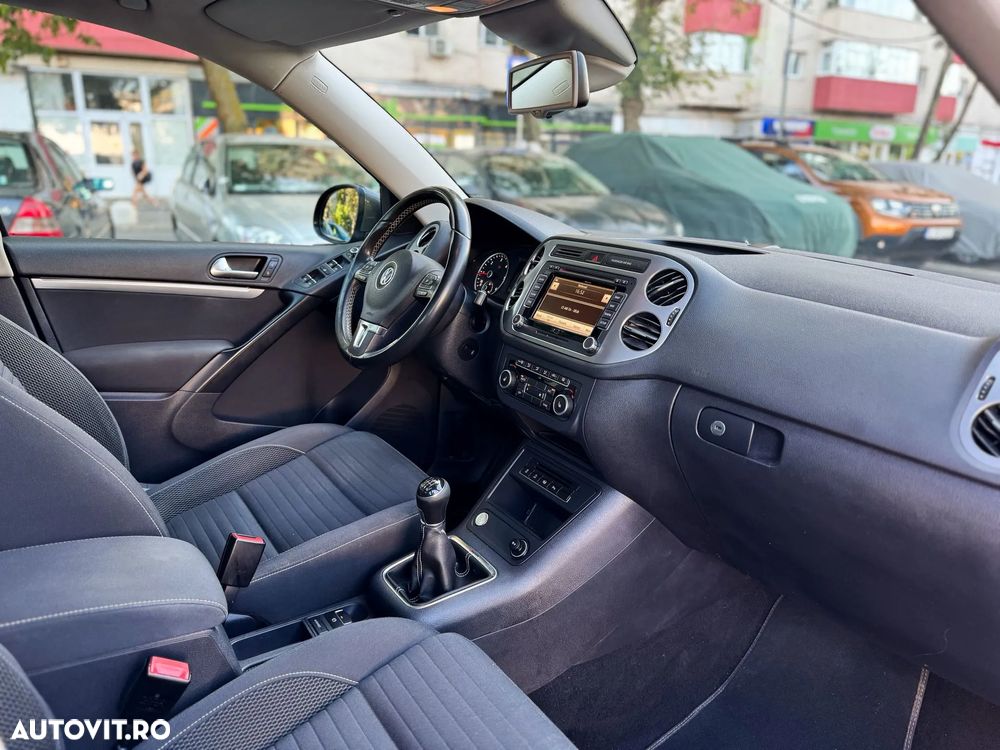 Volkswagen Tiguan 2.0 TDI DPF 4Motion BlueMotion Technology Cup Track & Style - 6