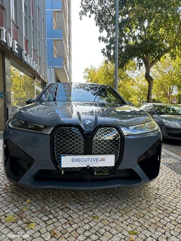 BMW iX xDrive 40 Pack Desportivo - 4