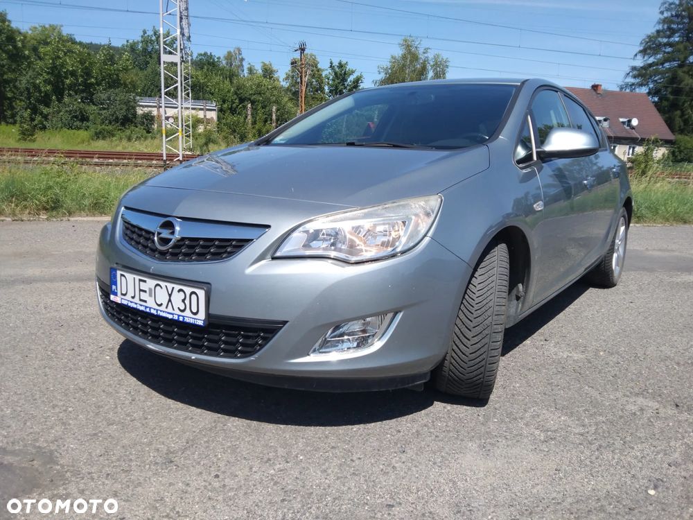Opel Astra 1.7 CDTI Enjoy - 1