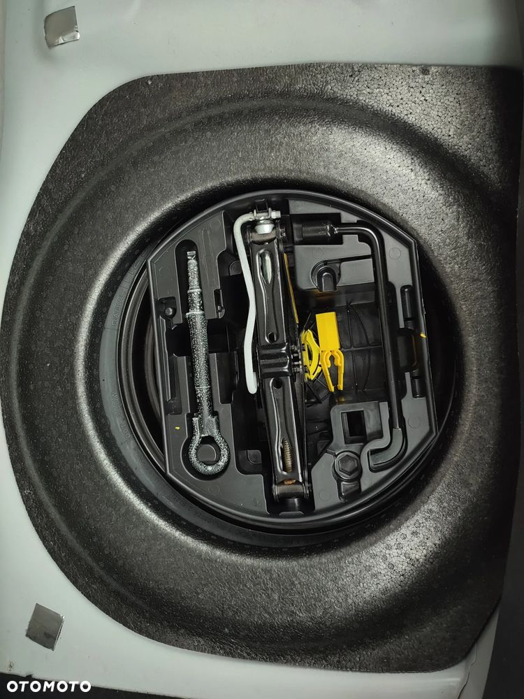 Citroën C3 Pure Tech 110 Stop&Start RED BLOCK - 21