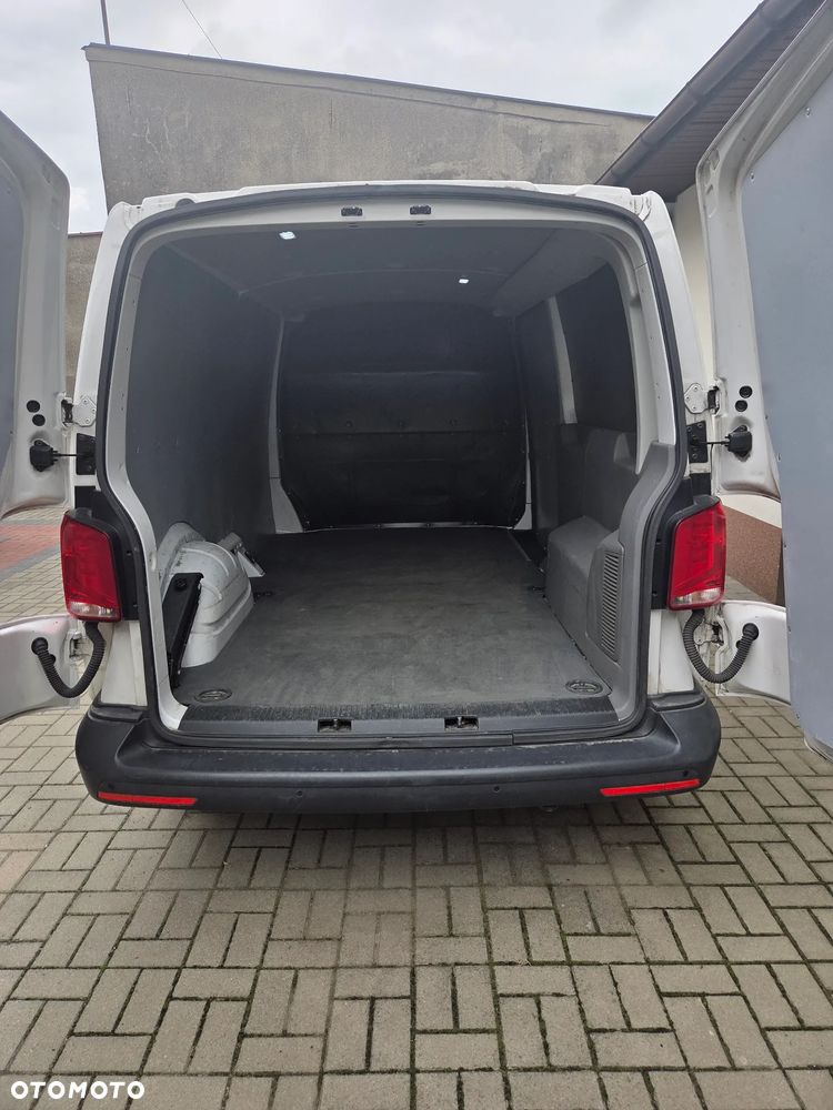 Volkswagen Transporter - 8