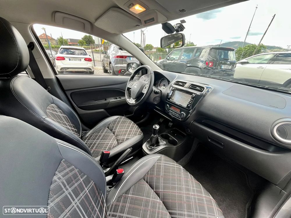 Mitsubishi Space Star 1.2 Intense Connect Edition - 11