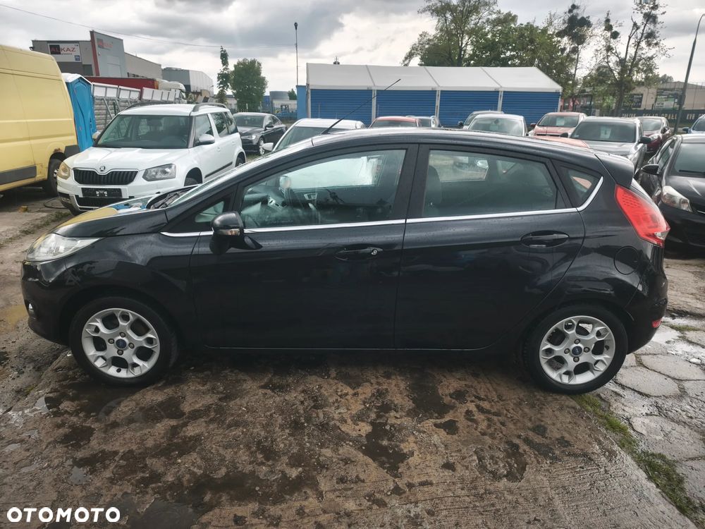 Ford Fiesta 1.25 Celebration - 9