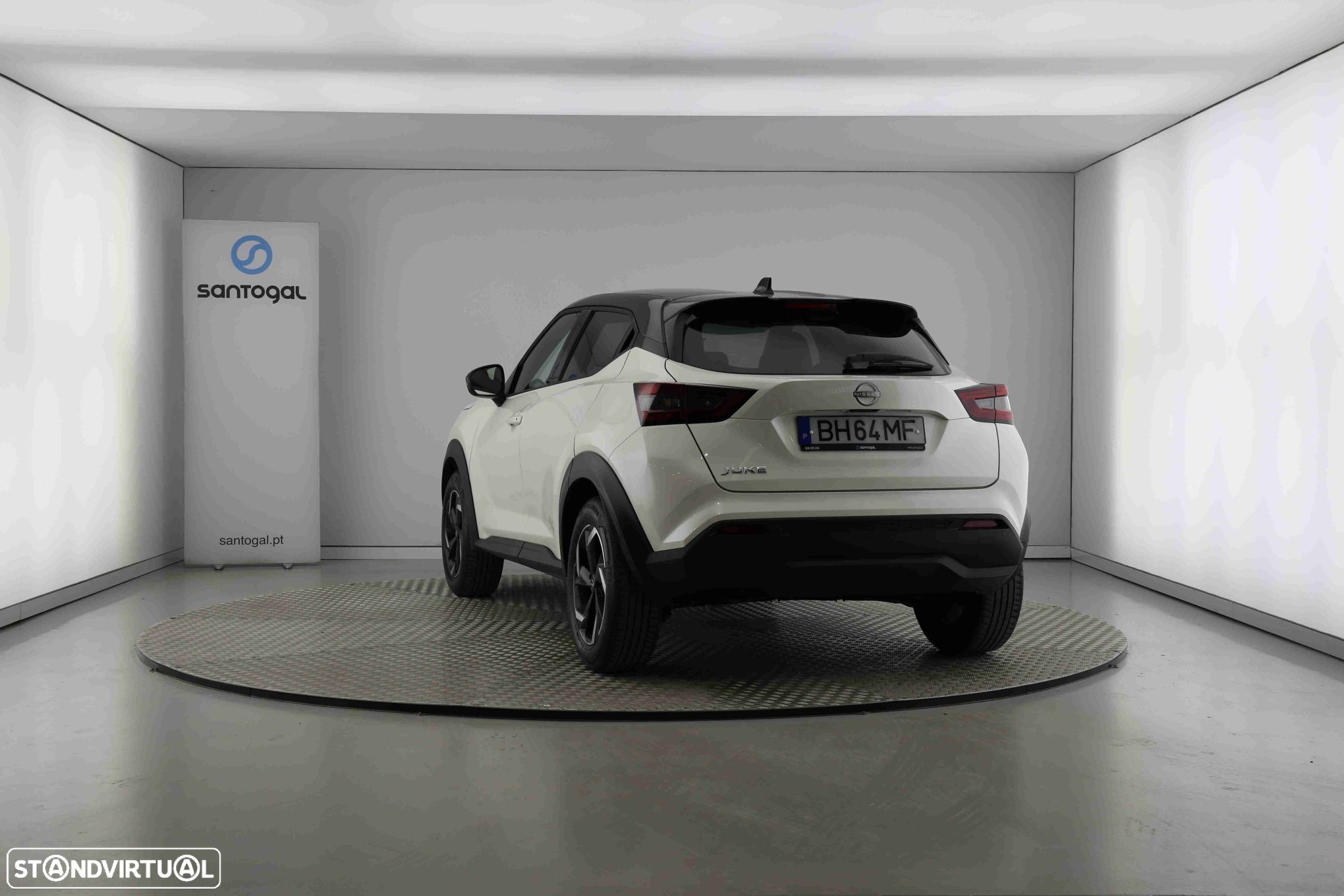 Nissan Juke 1.0 DIG-T N-Connecta NAV.+TwoTone NC - 3