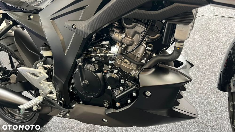Suzuki GSX - 10