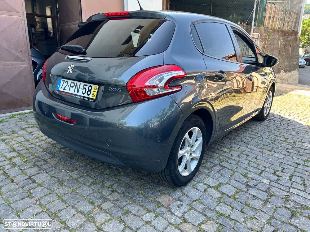 Peugeot 208 1.4 HDi - 12