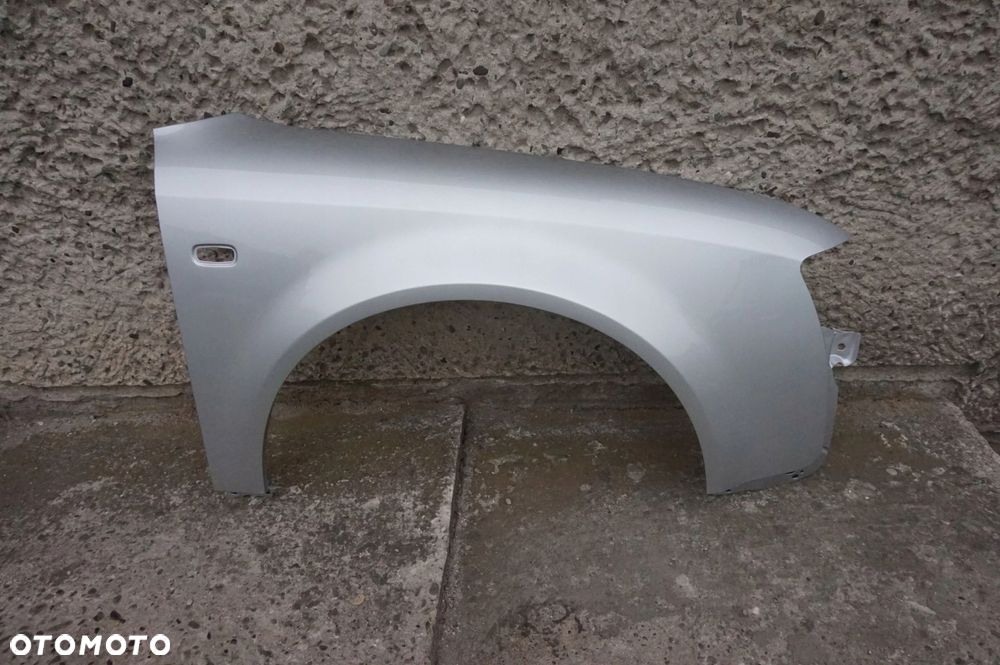 BŁOTNIK PRAWY AUDI A4 B6 LY7W 00/04r - 1