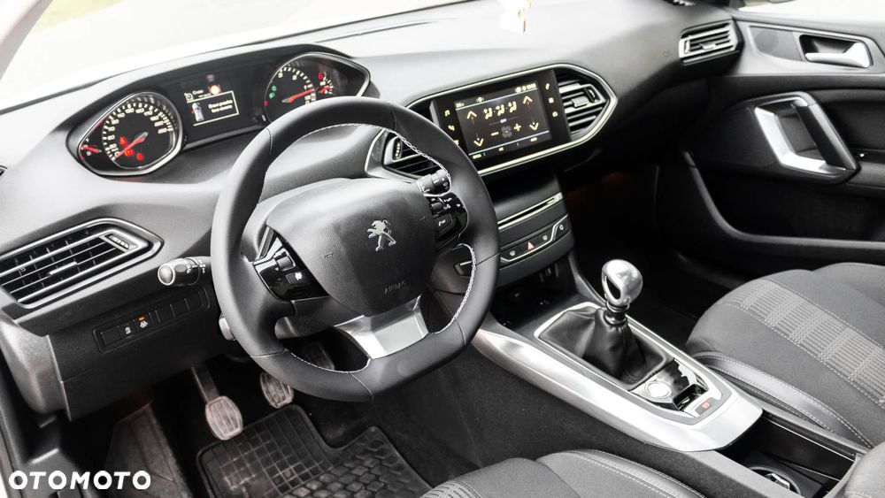 Peugeot 308 SW 1.6 BlueHDi Business Line S&S - 13