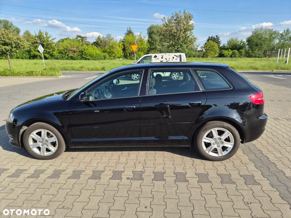 Audi A3 Sportback 1.2 TFSI Attraction - 4