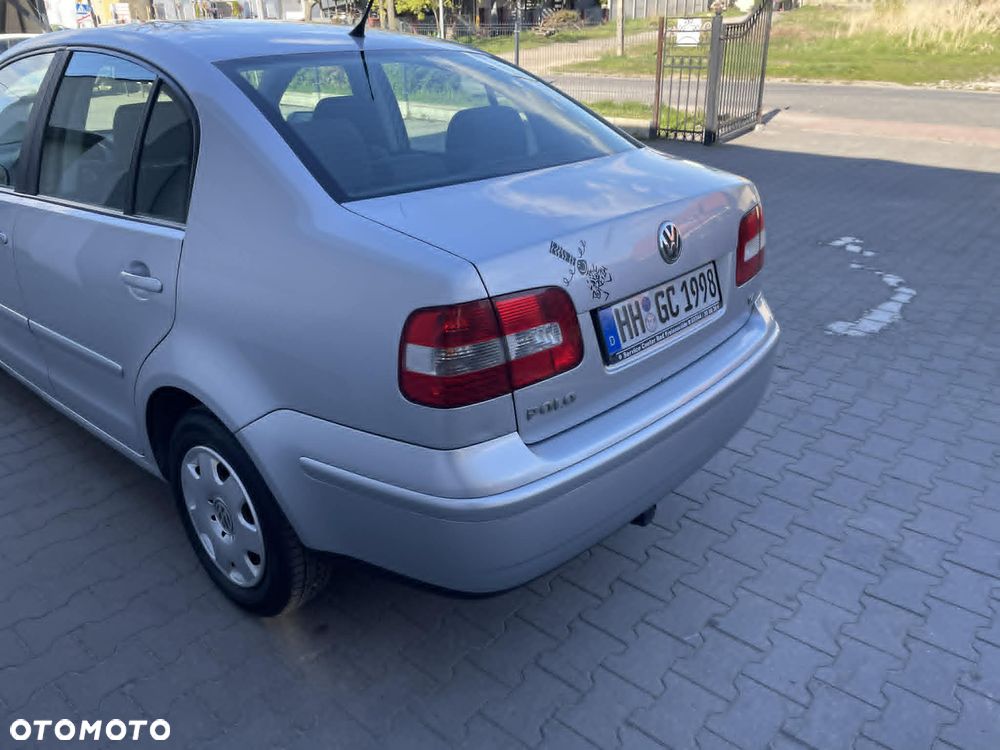 Volkswagen Polo 1.4 16V Special - 14