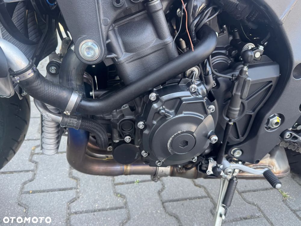 Yamaha MT - 17