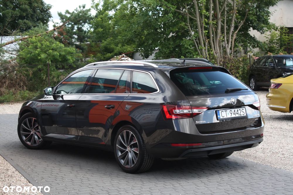 Skoda Superb 2.0 TDI 4x4 L&K DSG - 14