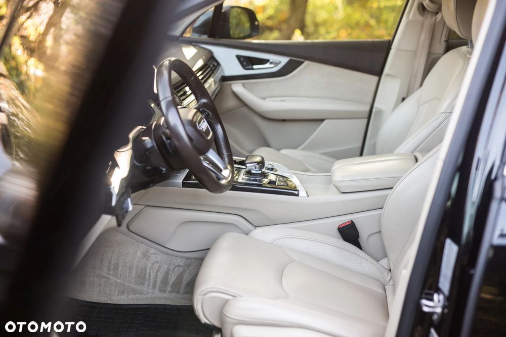 Audi Q7 3.0 TDI ultra Quattro Tiptronic - 15