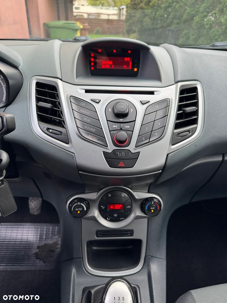 Ford Fiesta 1.4 TDCi Silver X - 14