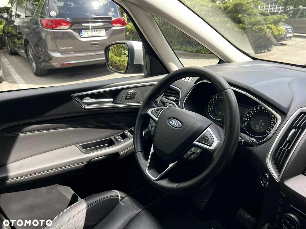 Ford S-Max - 31