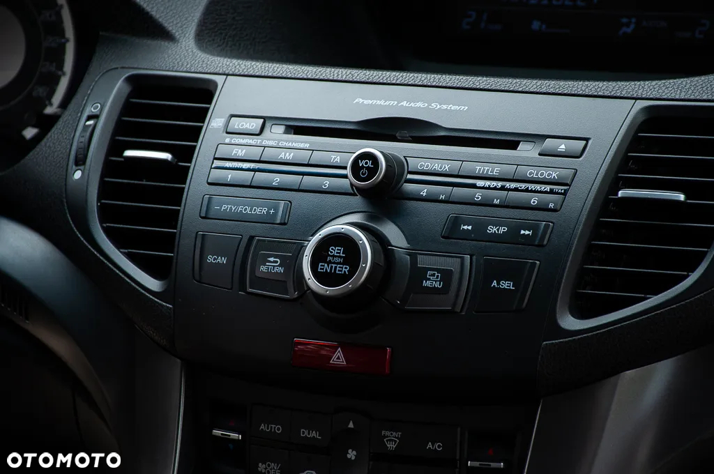 Honda Accord 2.0 Executive - 19