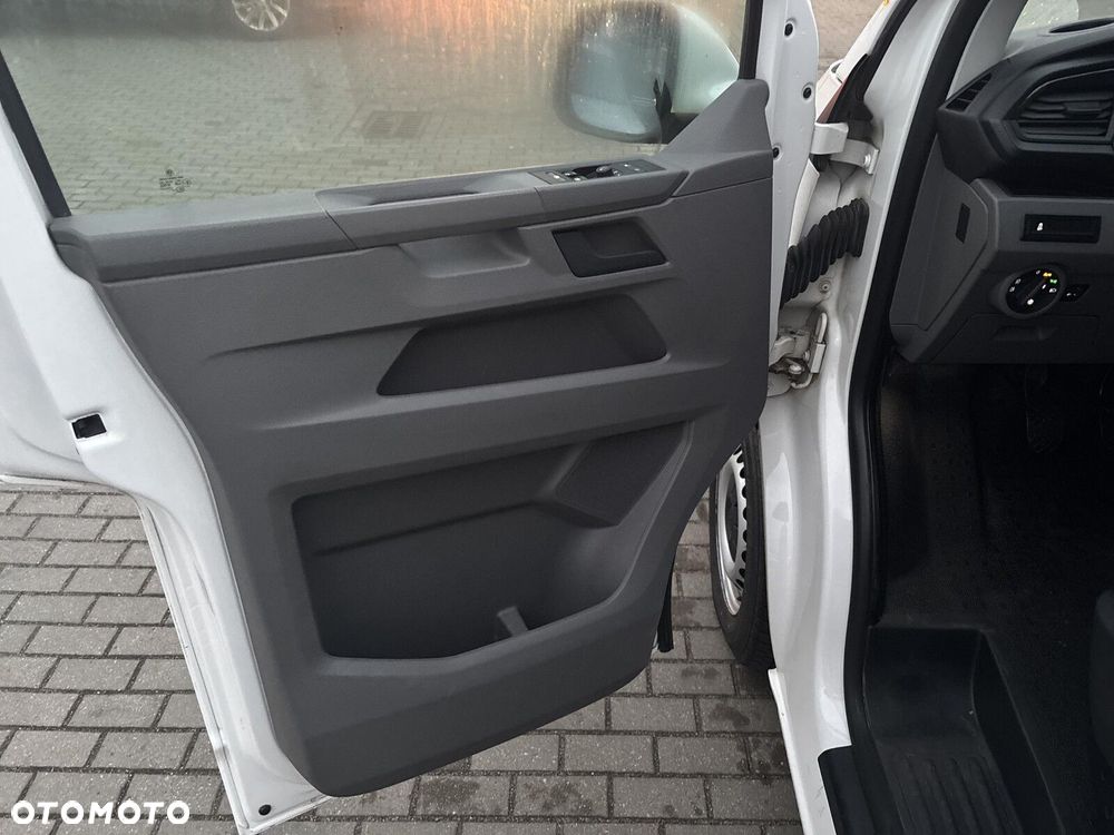 Volkswagen Transporter Furgon - 11