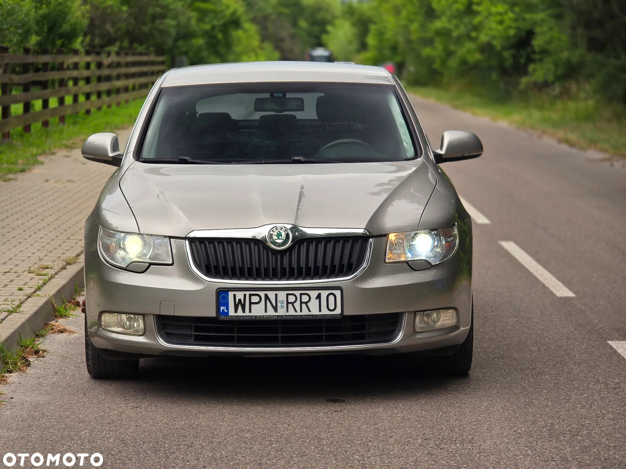 Skoda Superb 2.0 TDI Ambition DSG - 10
