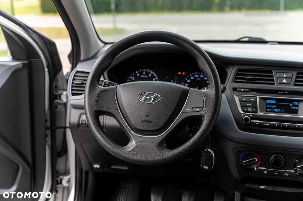 Hyundai i20 1.2 Select - 21