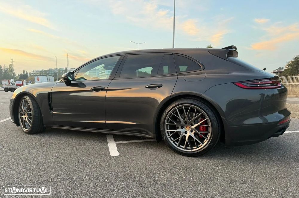 Porsche Panamera Sport Turismo 4 E-Hybrid - 3