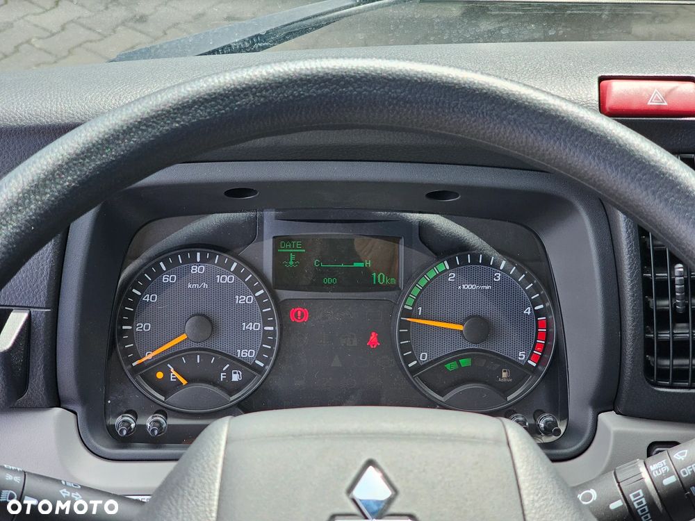 FUSO Canter 6C18 4WD - 9