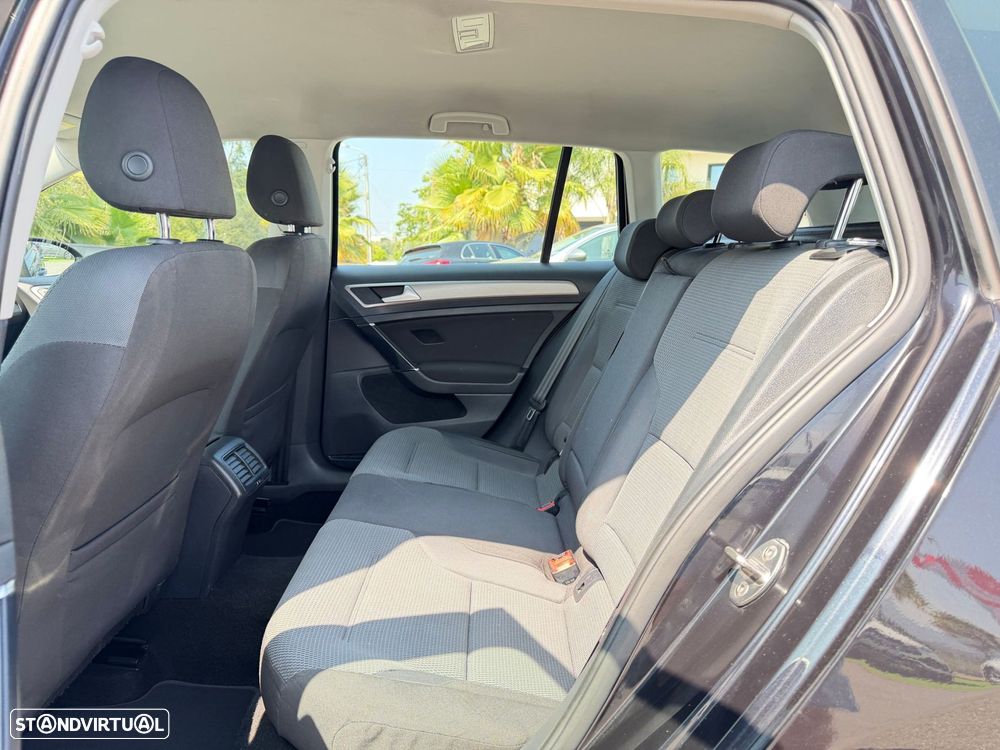 VW Golf Variant 1.6 TDi Confortline DSG - 8
