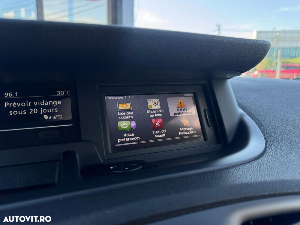 Renault Scenic - 19