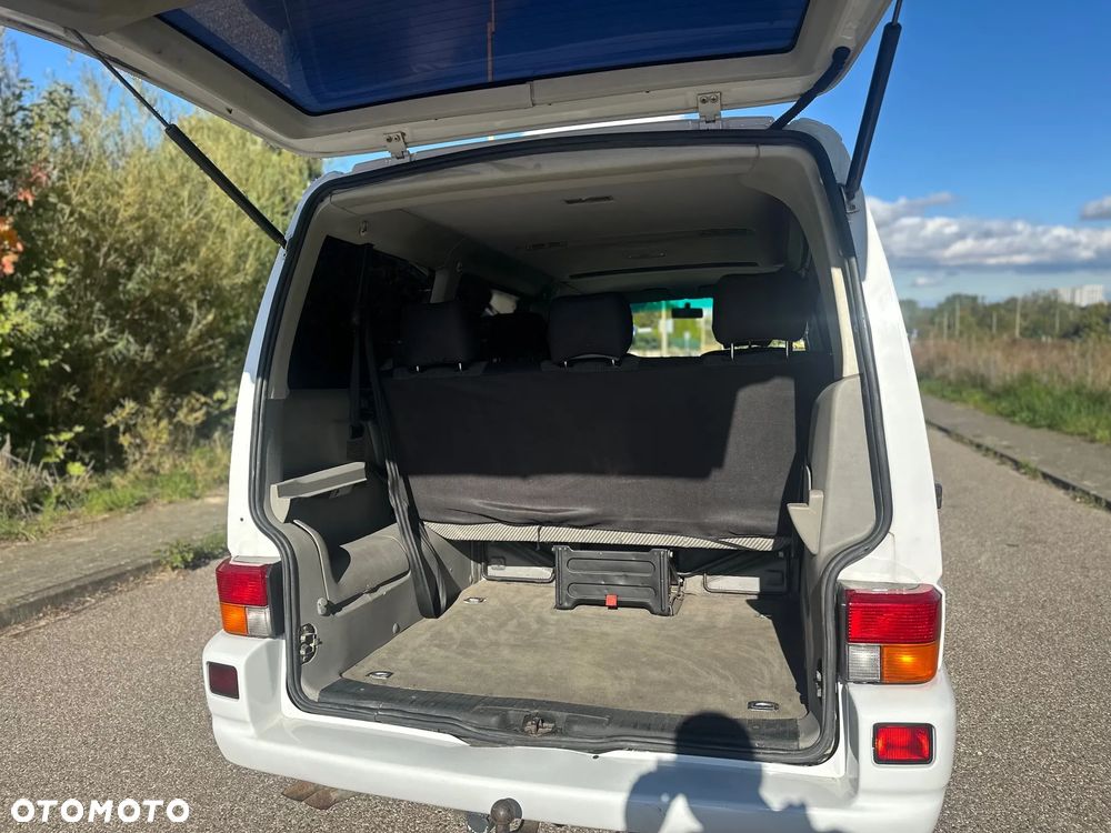 Volkswagen Caravelle TDI Basis / CL - 16