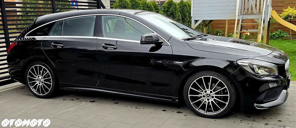 Mercedes-Benz CLA 180 AMG Line - 12