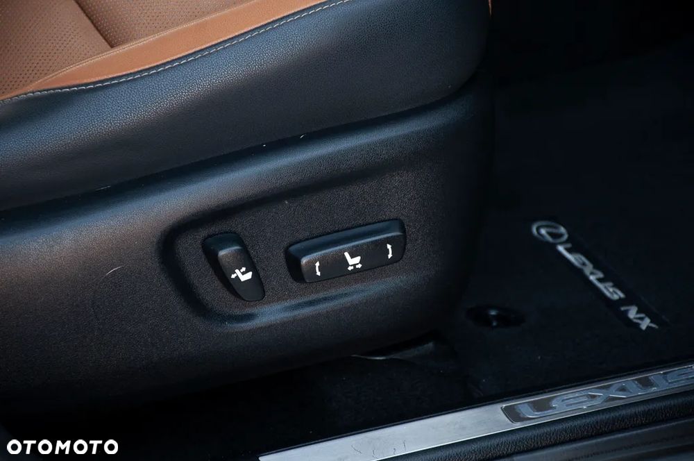 Lexus NX 300 AWD - 40