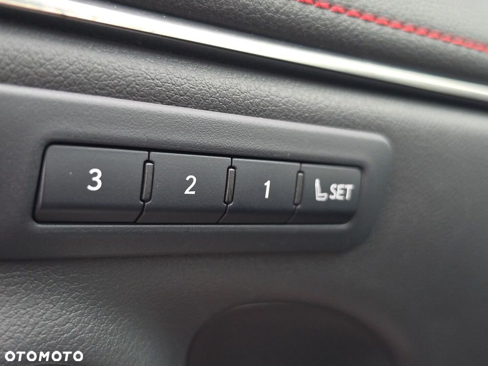 Lexus ES 300h F Sport Edition - 10