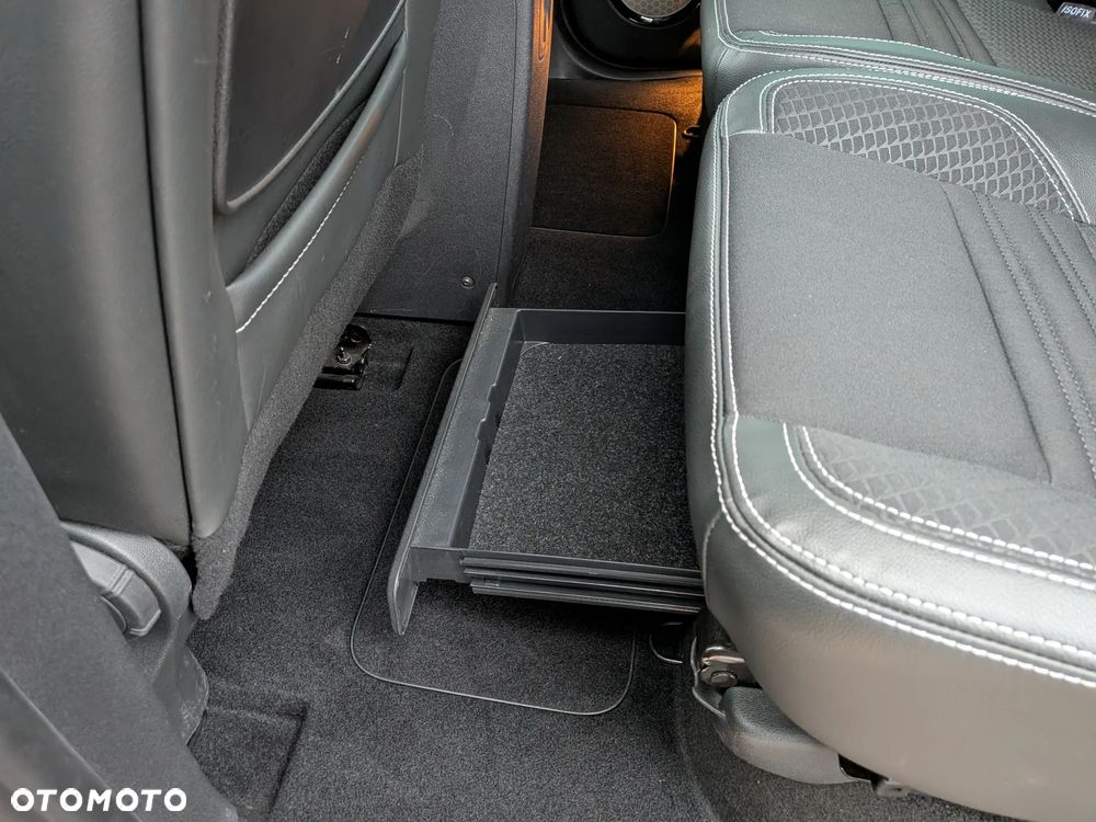 Renault Scenic dCi 110 EDC Bose Edition - 19