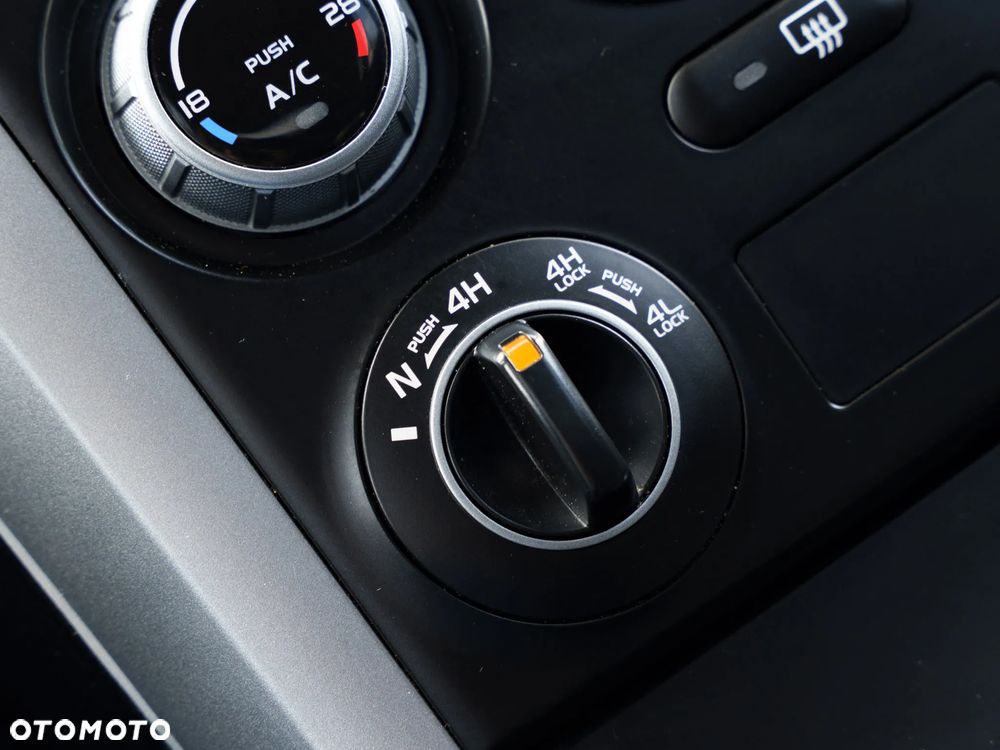 Suzuki Grand Vitara 2.0 Comfort Limited - 23